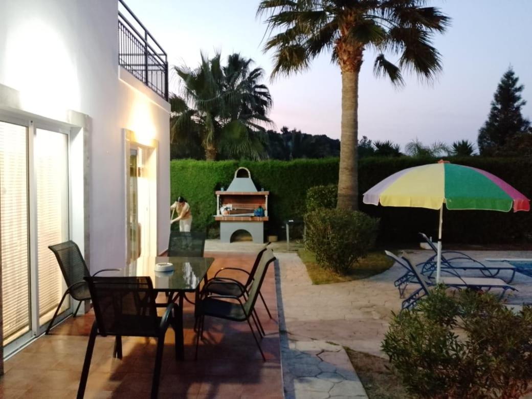 Villa Chrysanthemum Neo Chorio Luaran gambar